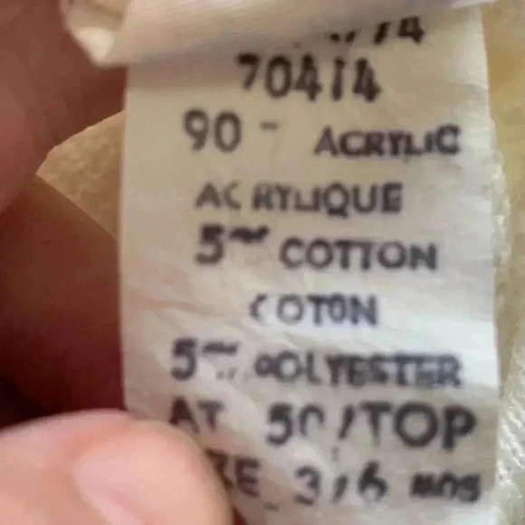 [5 for $25] Signature duckling sweater, size 3  to 6 months - Picture 3 of 4